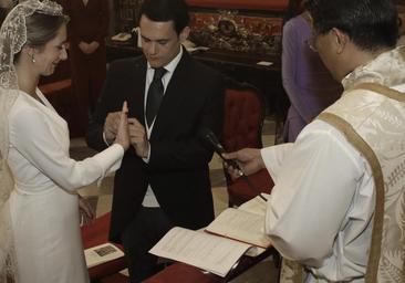 La Iglesia recupera el número de bodas y bautizos de antes de la pandemia pero con casi mil trescientos curas menos