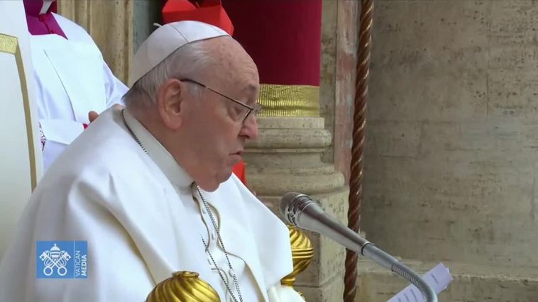El papa critica el gasto de fondos públicos en armamento en su mensaje de Navidad
