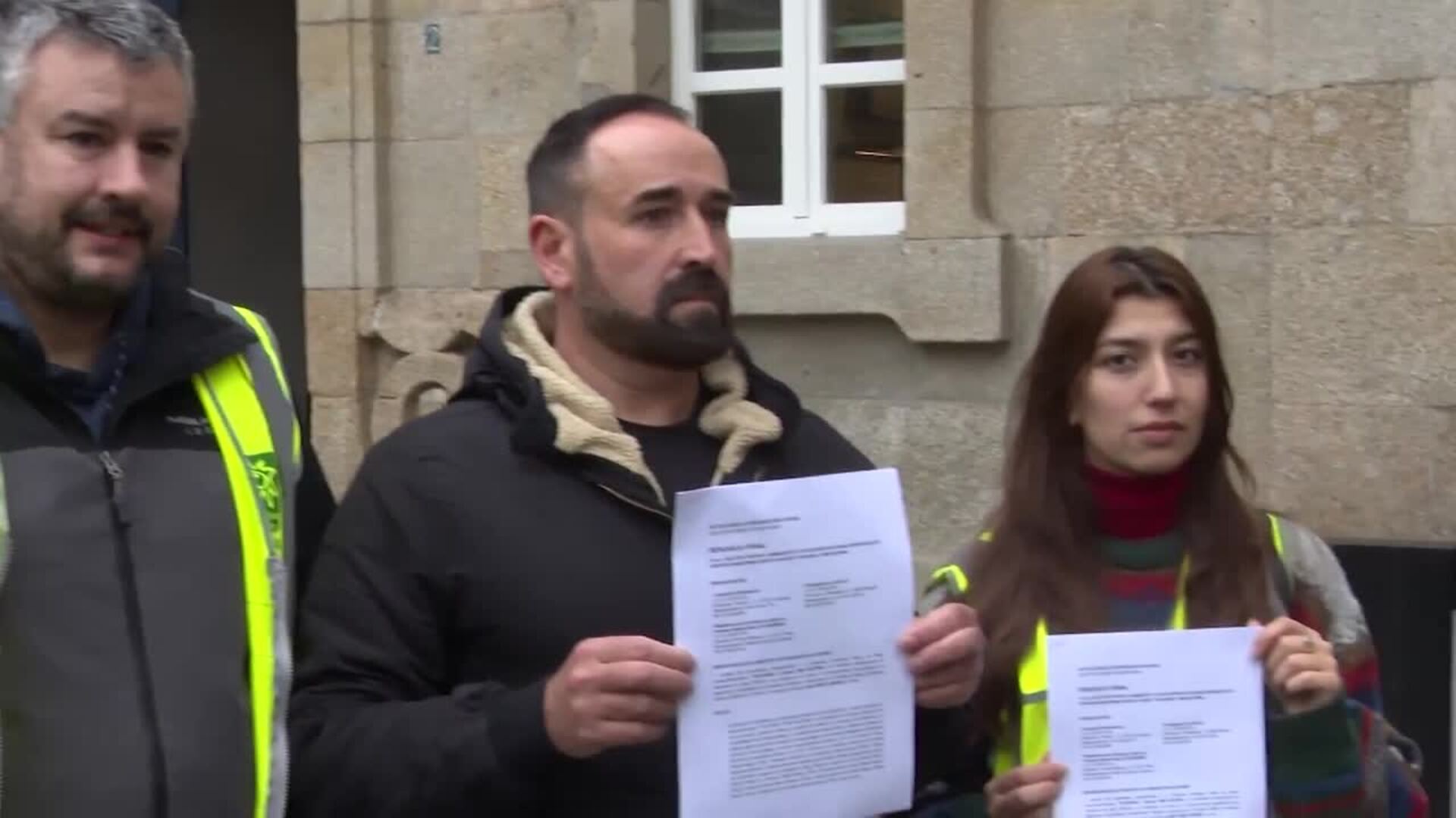 Ecologistas en Acción presentan una demanda contra el buque que provocó el vertido de pellets