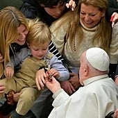 El Papa avisa sobre el porno: «Es satisfacción sin relación que socava el placer sexual y puede generar adicción»