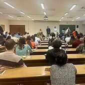 Polémica por una pregunta del examen MIR que culpa al médico de familia de la presión que sufre la Atención Primaria