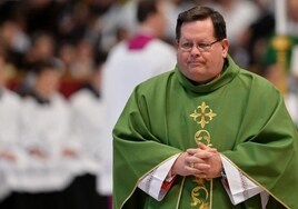 El cardenal Gérald Lacroix niega acusaciones de abusos aunque se auto suspende de todos sus cargos