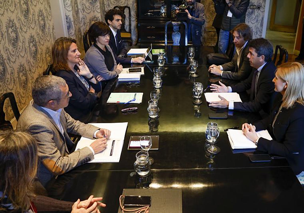 Reunión entre Teresa Ribera y Carlos Mazón