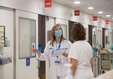 Los sindicatos, a Mónica García: «No hay médicos para poner fin a las guardias de 24 horas»