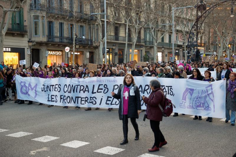 Marcha por el Día Internacional de la Mujer en Barcelona