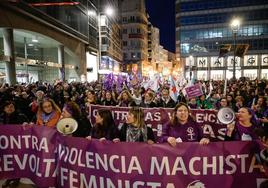 Manifestaciones por el 8M en directo: horarios, recorridos y última hora del Día Internacional de la Mujer en Madrid, Barcelona y el resto de España