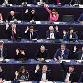 La Unión Europea exige proteger el castellano en las aulas catalanas y a las familias que lo piden