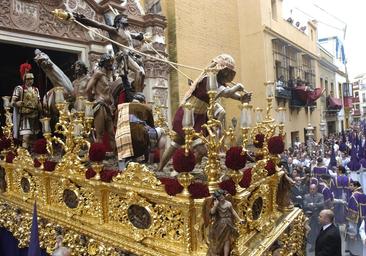 Cuánto pesa un paso de Semana Santa