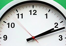 A qué hora amanece y anochece con el cambio de hora en España