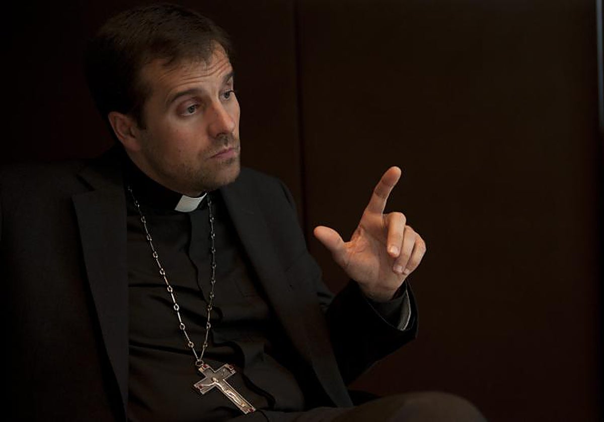 Xavier Novell, fotografiado cuando se convirtió en el obispo más joven de España