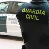 Multado un profesor de autoescuela de Badajoz por llevar los mandos adicionales del coche bajo la influencia de las drogas
