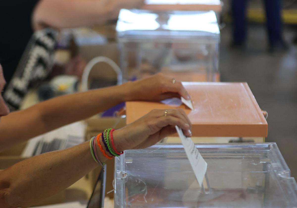 Una mesa electoral en Madrid