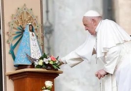 El Papa Francisco encabeza su audiencia general semanal en la Ciudad del Vaticano este miércoles