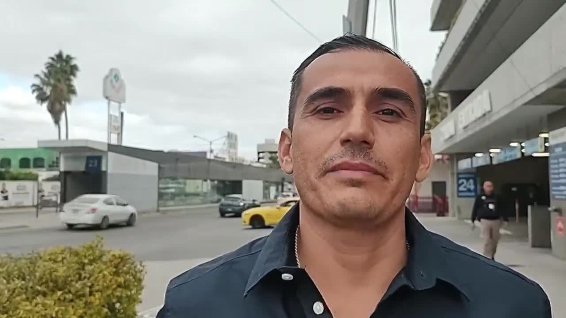 Dos "soñadores" atrapados en México, regresan a EE.UU. tras más de un ...