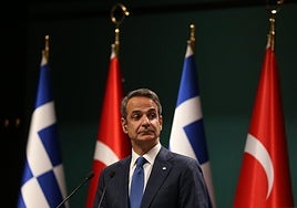 Fuertes críticas en Grecia por dar «prioridad absoluta» en los hospitales a los asistentes VIP de la final de la Liga de Conferencias