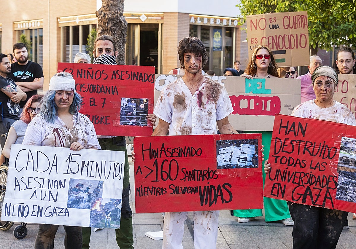 Un centenar de personas protestan en Murcia para reclamar ruptura de relaciones con Israel
