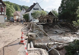 Rescatada  una mujer en Alemania después de estar 52 horas subida a un árbol por las inundaciones