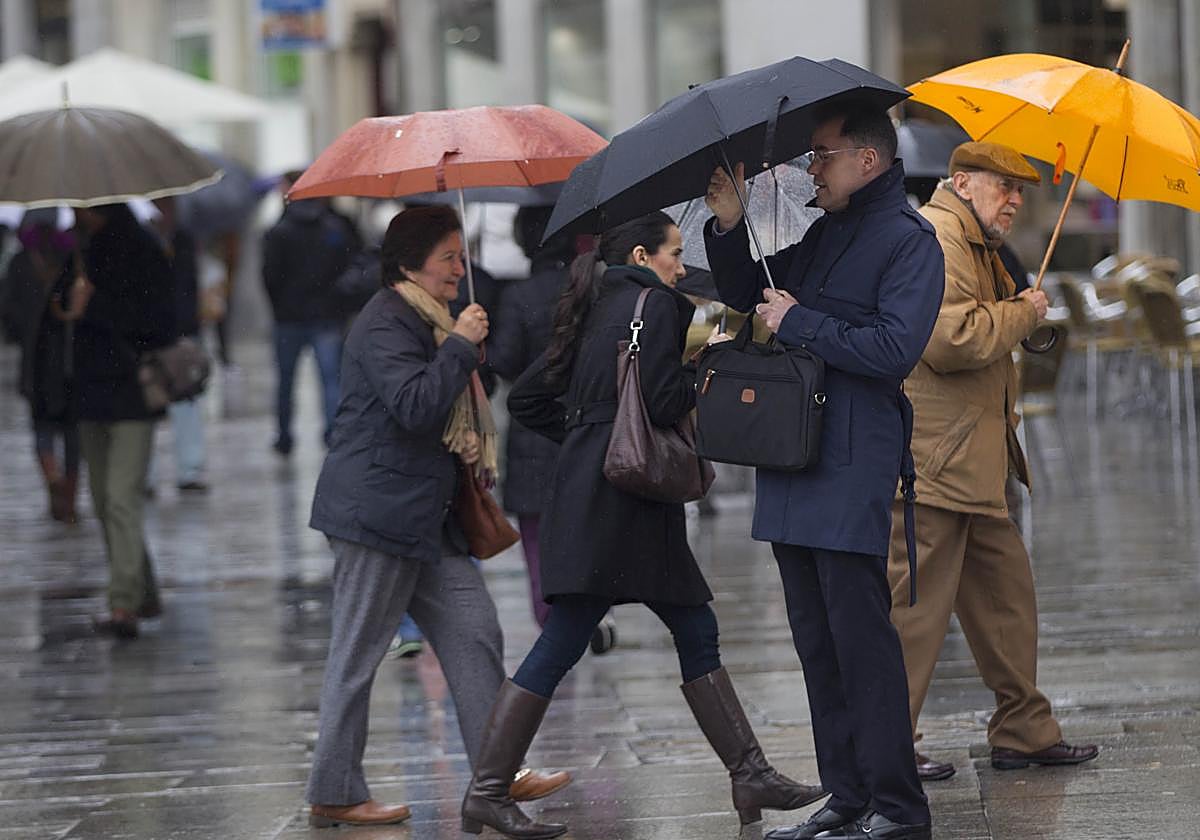 La Aemet avisa de la llegada de una DANA a España: de los 35 grados a tormentas fuertes y granizo