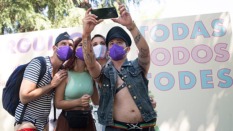 Primer Orgullo de Irene Montero, en 2021: el todas, todos, todes