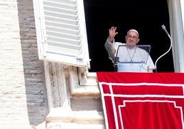 El Papa acepta que, en algunos casos, se suprima la alimentación a enfermos en muerte cerebral