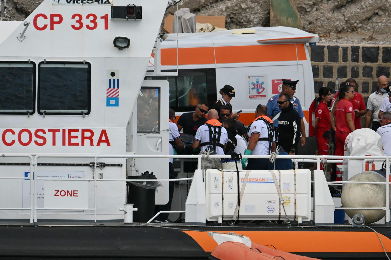 Según informa 'The Telegraph', entre los cuerpos hallados están el del empresario Mike Lynch y el de su hija, Hannah, de 18 años