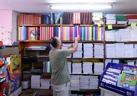 El PP exige al Gobierno que duplique las ayudas para comprar libros de texto hasta los 100 millones