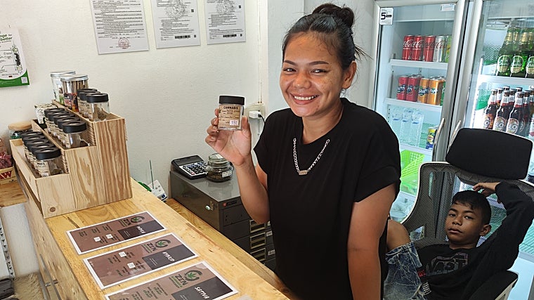 Uno de los numerosos dispensarios en los que se venden productos con cannabis