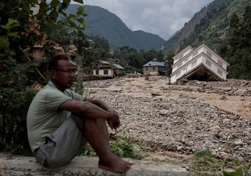 Nepal anuncia tres días de luto tras la muerte de más de 200 personas por las lluvias torrenciales