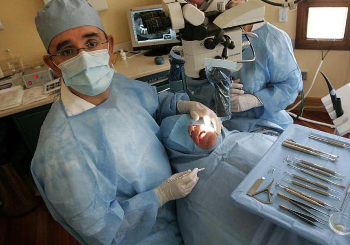 Un paciente en la consulta del dentista