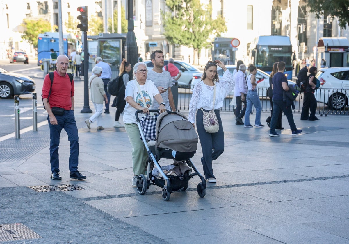 Casi ocho de cada diez españoles aseguran que no se tienen hijos por la falta de medios económicos