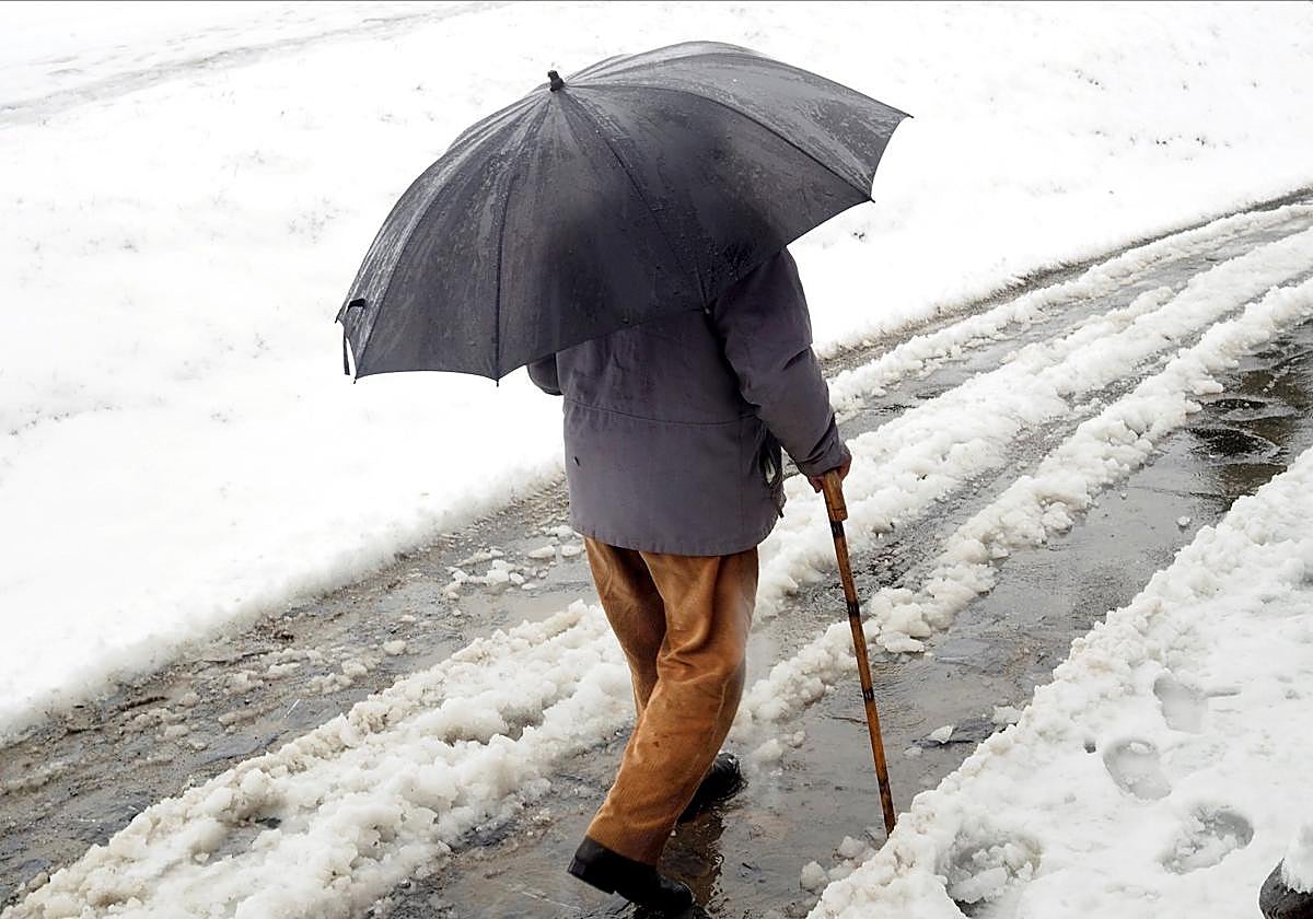 La Aemet avisa de una masa de aire frío que traerá el invierno a España: desplome térmico, nieve y lluvia en estas zonas