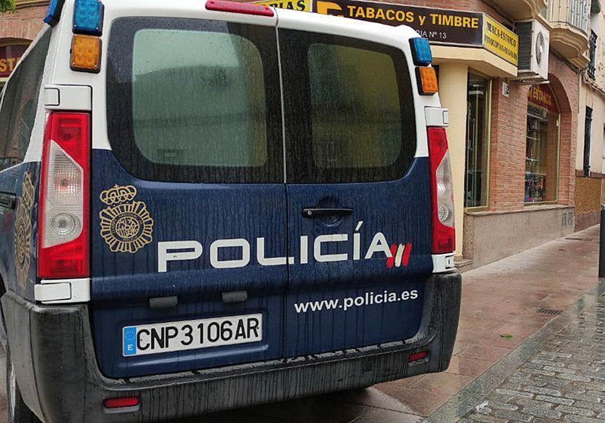 Un furgón de la Policía Nacional