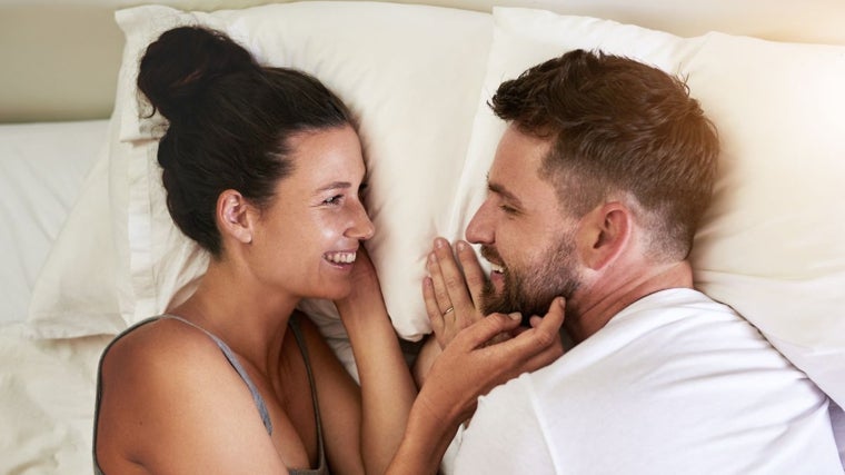Cómo enamorar a un hombre: 10 pasos efectivos para atraer y conquistar a alguien que te gusta