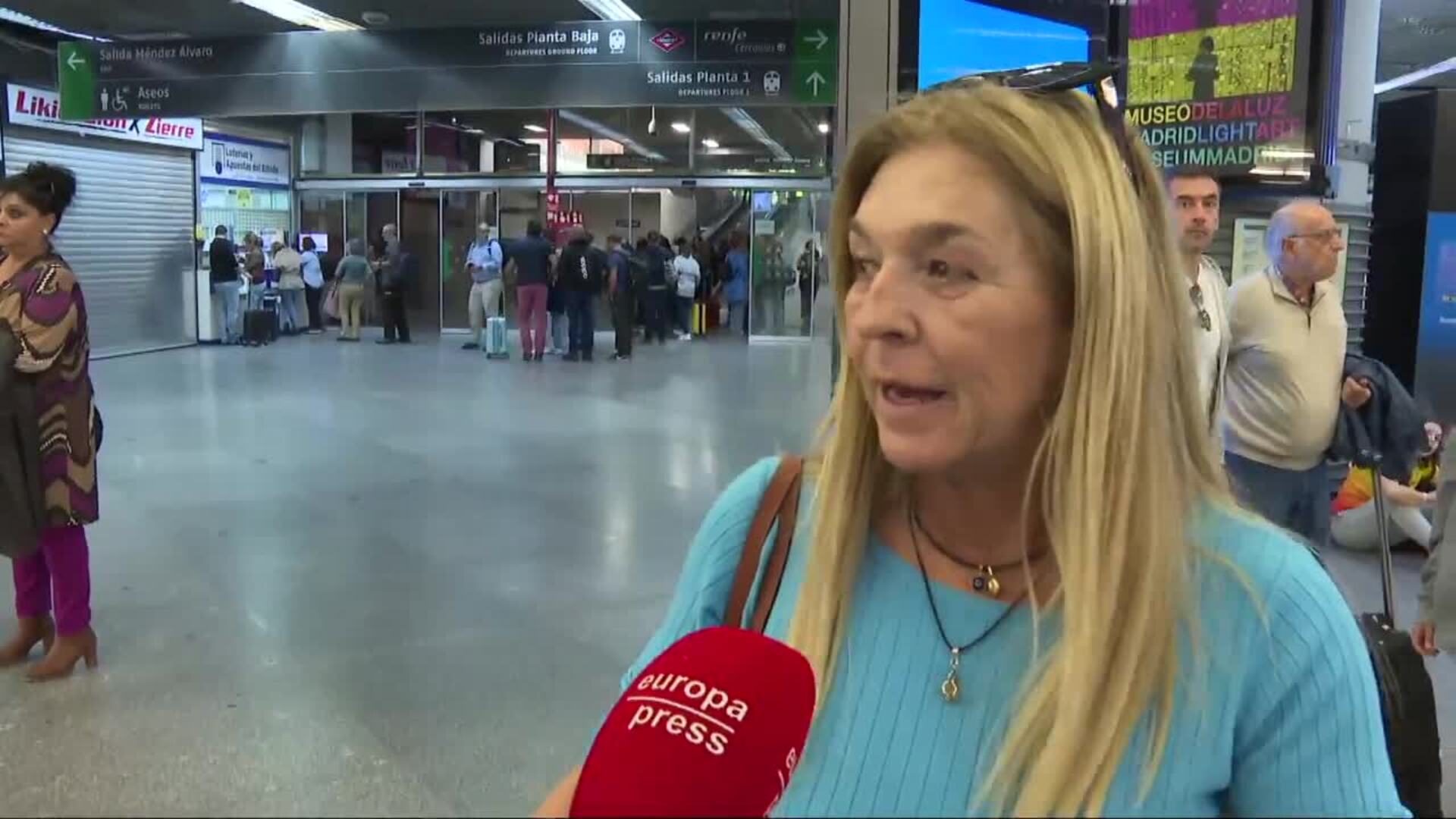 Continúa el caos ferroviario en Atocha: &quot;No hemos recibido ni un mensaje&quot;