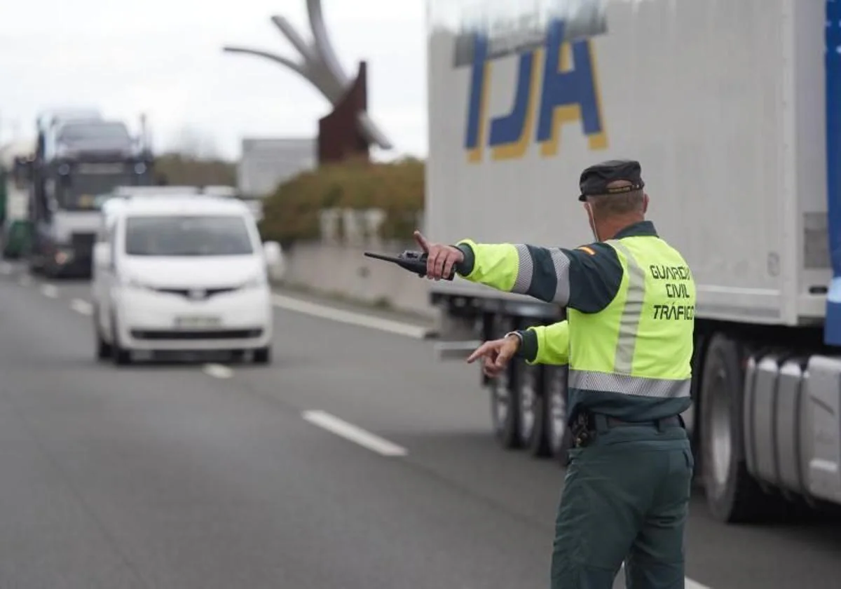 Un agente de la Guardia Civil, en una imagen de archivo