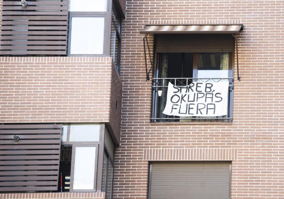 Un edificio okupado en Madrid