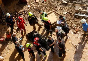 Última hora de las inundaciones por la DANA en España, en directo: muertos, desaparecidos y carreteras cortadas en Madrid, Málaga, Albacete y Valencia hoy