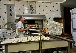 Salvador da el pan de cada día en Algemesí
