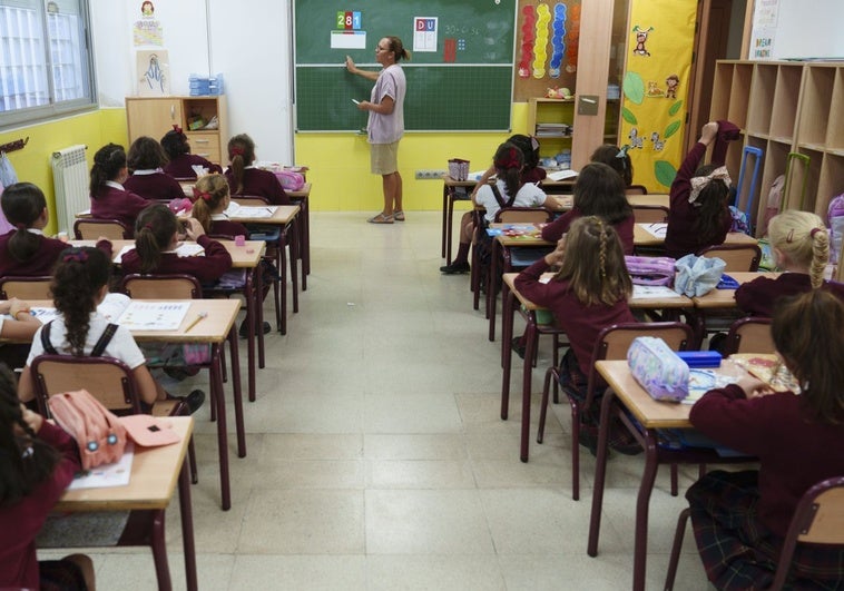 aula-primaria-RAARjwNnFvuvJKUOlivt4XJ-758x531@diario_abc.jpg