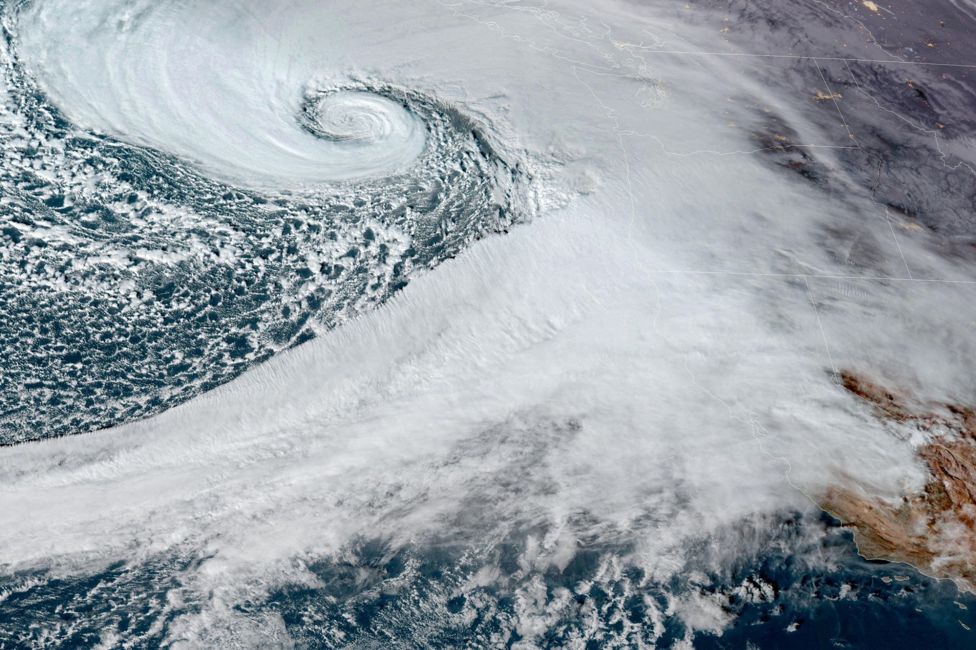 Un sistema de tormentas de baja presión conocido como «ciclón bomba» se forma frente a las costas del noroeste del Pacífico estadounidense y el oeste de Canadá