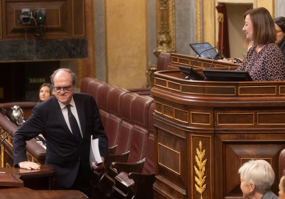 Gabilondo al inicio de su intervención en el Congreso, ante la presidenta de la Cámara, Francina Armengol