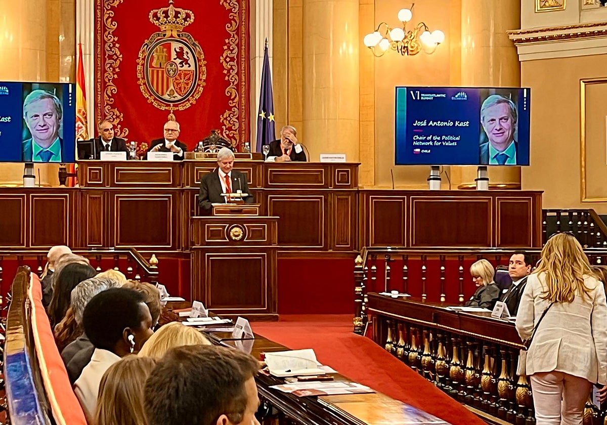 Un momento de la intervención de José Antonio Kast en la Cumbre Transatlántica