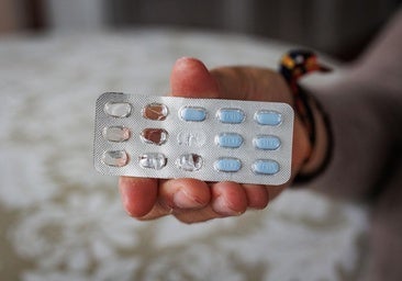 Sanidad plantea bajar el precio de los medicamentos financiados antes de que expire la patente