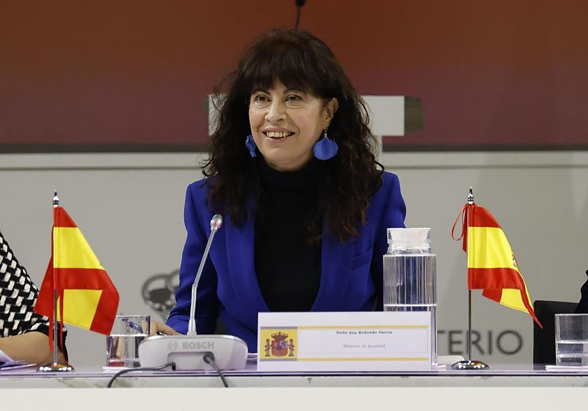 La ministra de Igualdad pide a las mujeres que «no se confíen en ...