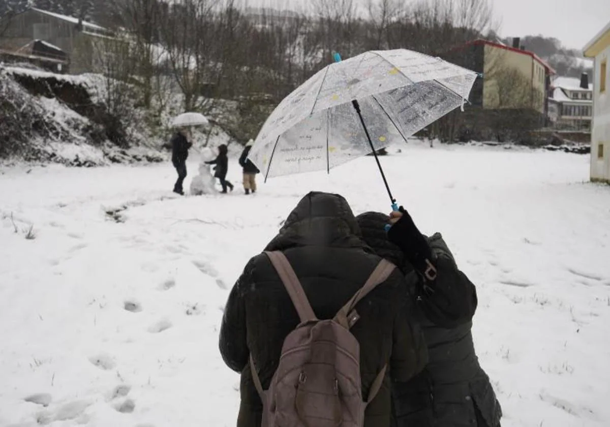 La Aemet avisa de un cambio radical del tiempo en España: lluvia y nieve a partir de esta fecha