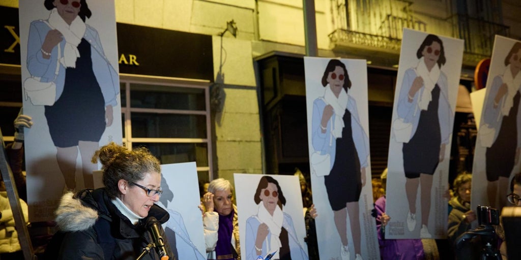 Feminists Protest at French Embassy in Madrid in Support of Gisèle Pelicot