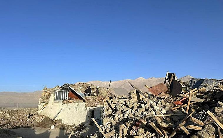 Imagen principal - Edificios afectados por el terremoto 