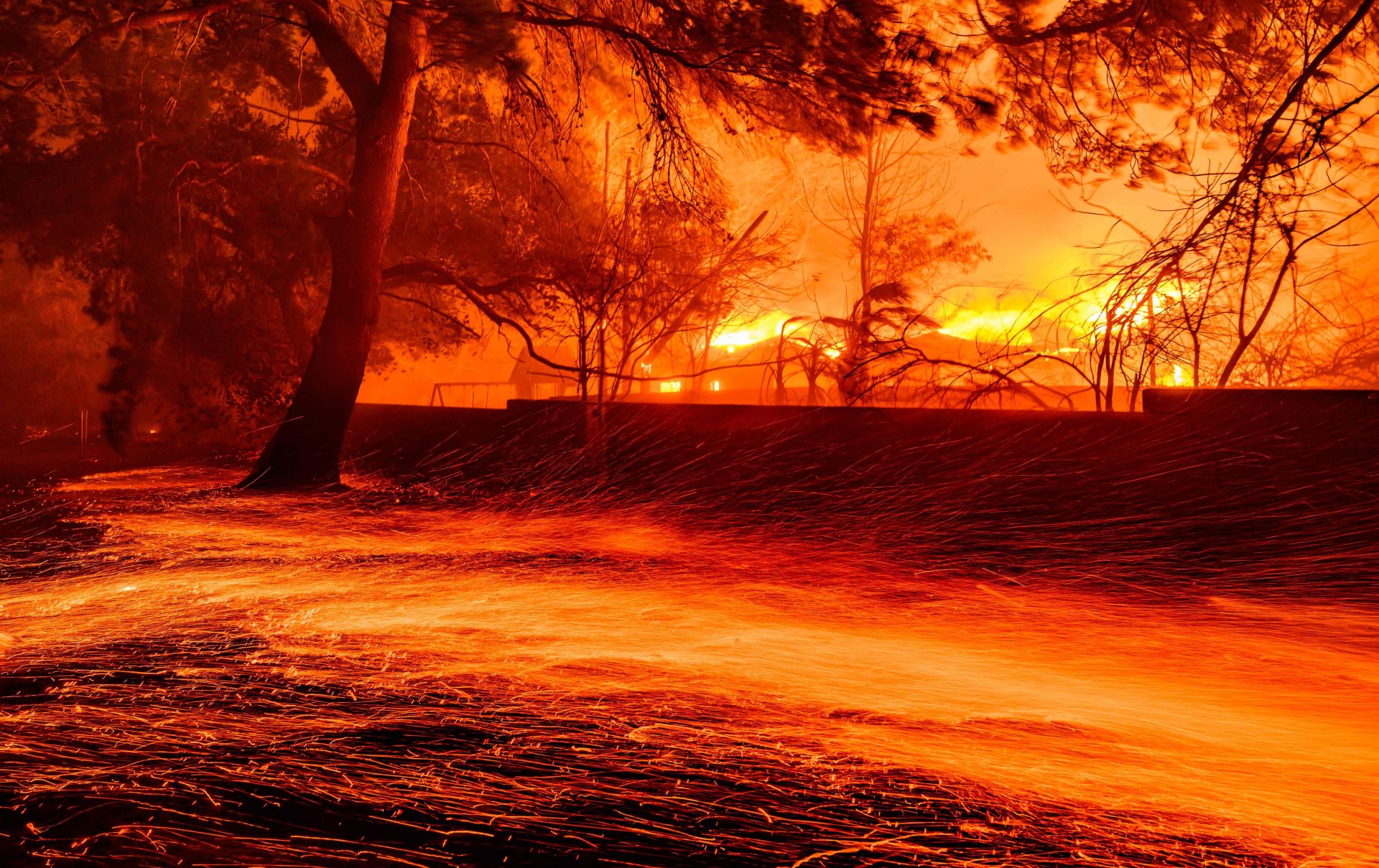 Las imágenes del devastador incendio de Los Ángeles