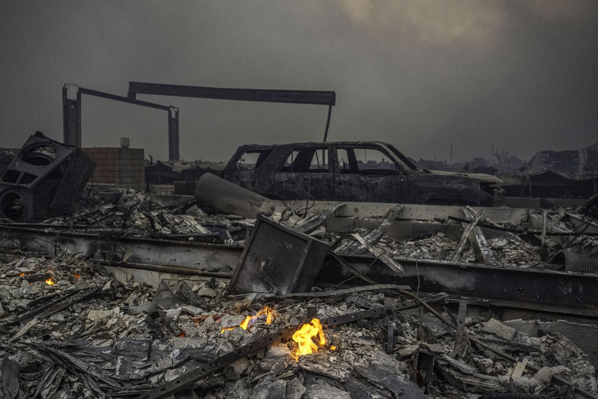 Las imágenes del devastador incendio de Los Ángeles