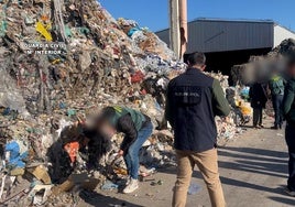 Desarticulada una red que introdujo en España 40.000 toneladas de basura ilegal desde Italia